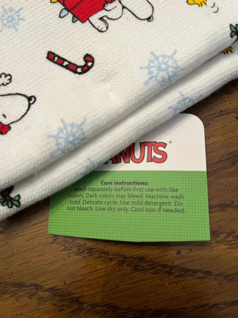 Peanuts Holiday Snoopy Kitchen Towel - White,‎ Red, Green